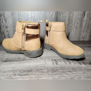Carters Size 8 Toddler Girl Brown Zip Up Boots